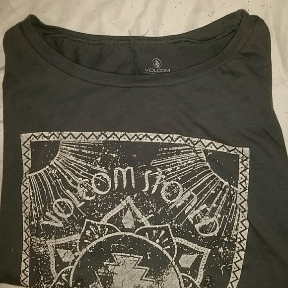 VOLCOM T-SHIRT - Picture 3 of 5